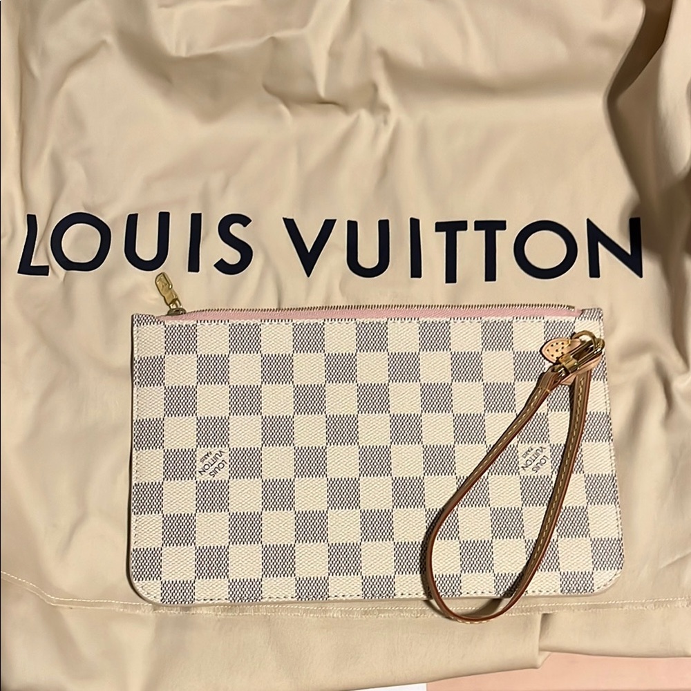 Louis Vuitton Neverfull GM pouch Damier Azur Clutch
